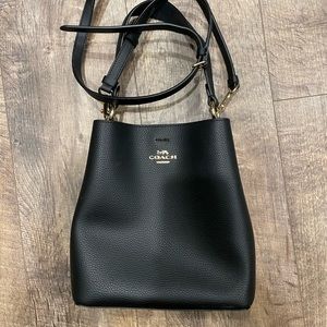 Coach Mollie Bucket Bag 22